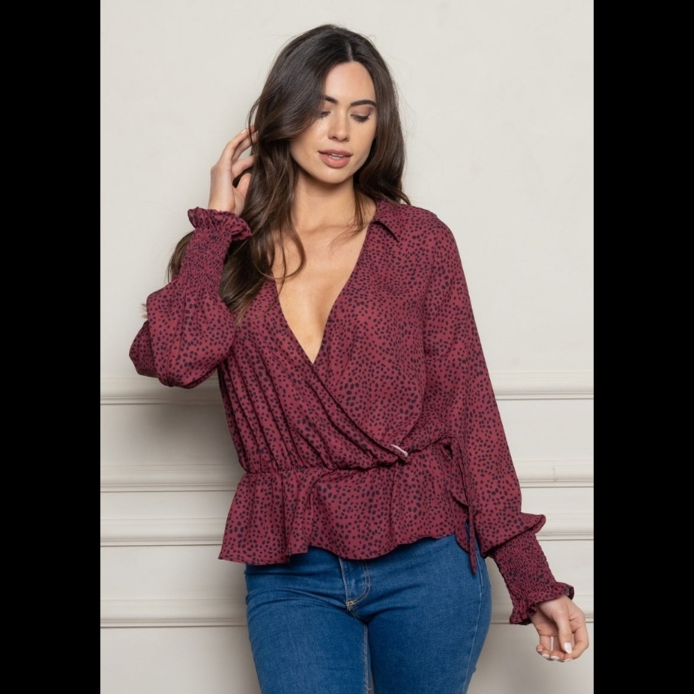 5⭐ Smocked burgundy & black pansy dot front snap v-neck surplice peplum blouse